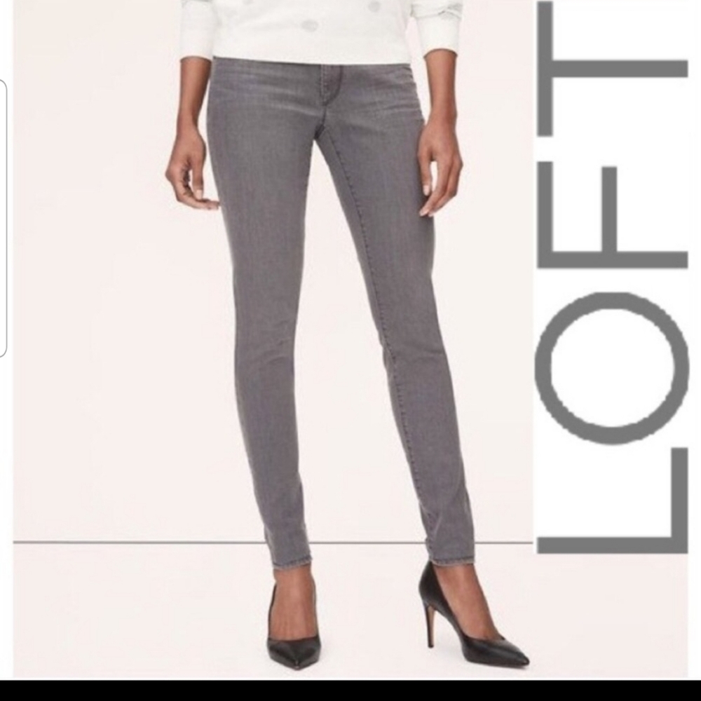 Loft Grey Curvy Skinny Jean size 6